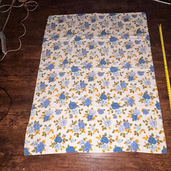 Vintage tablecloth floral 63”x48” - Picture 1 of 3